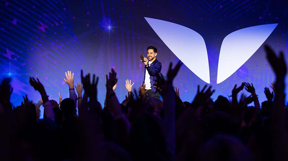 Vishen on Stage