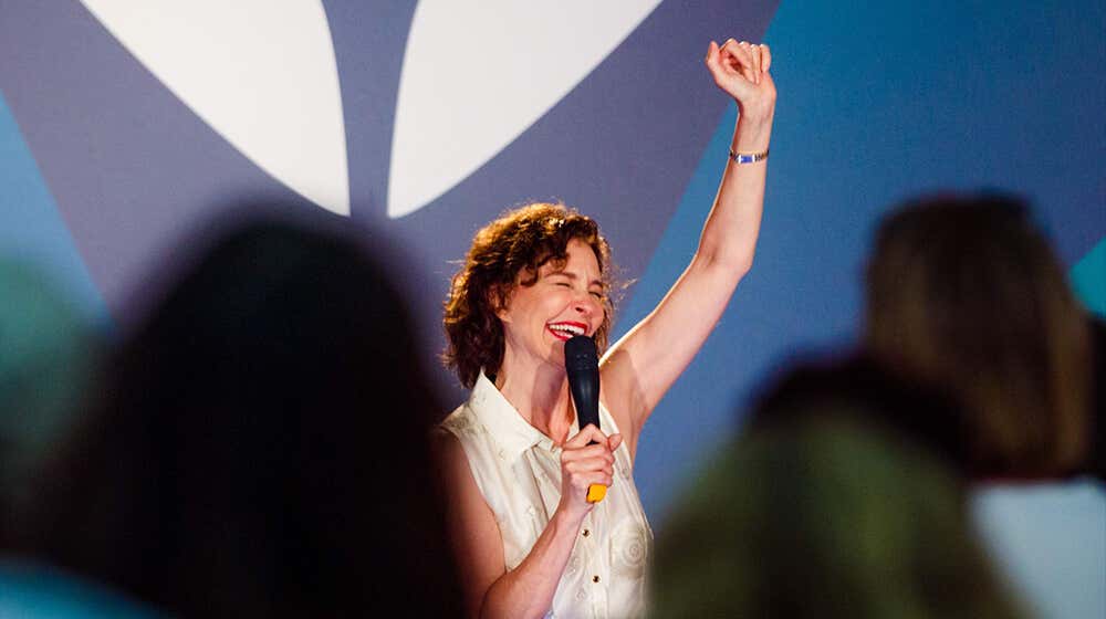 Sonia Choquette applying her techniques in front of an audience.