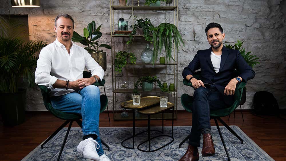 Eric and Vishen on shot location