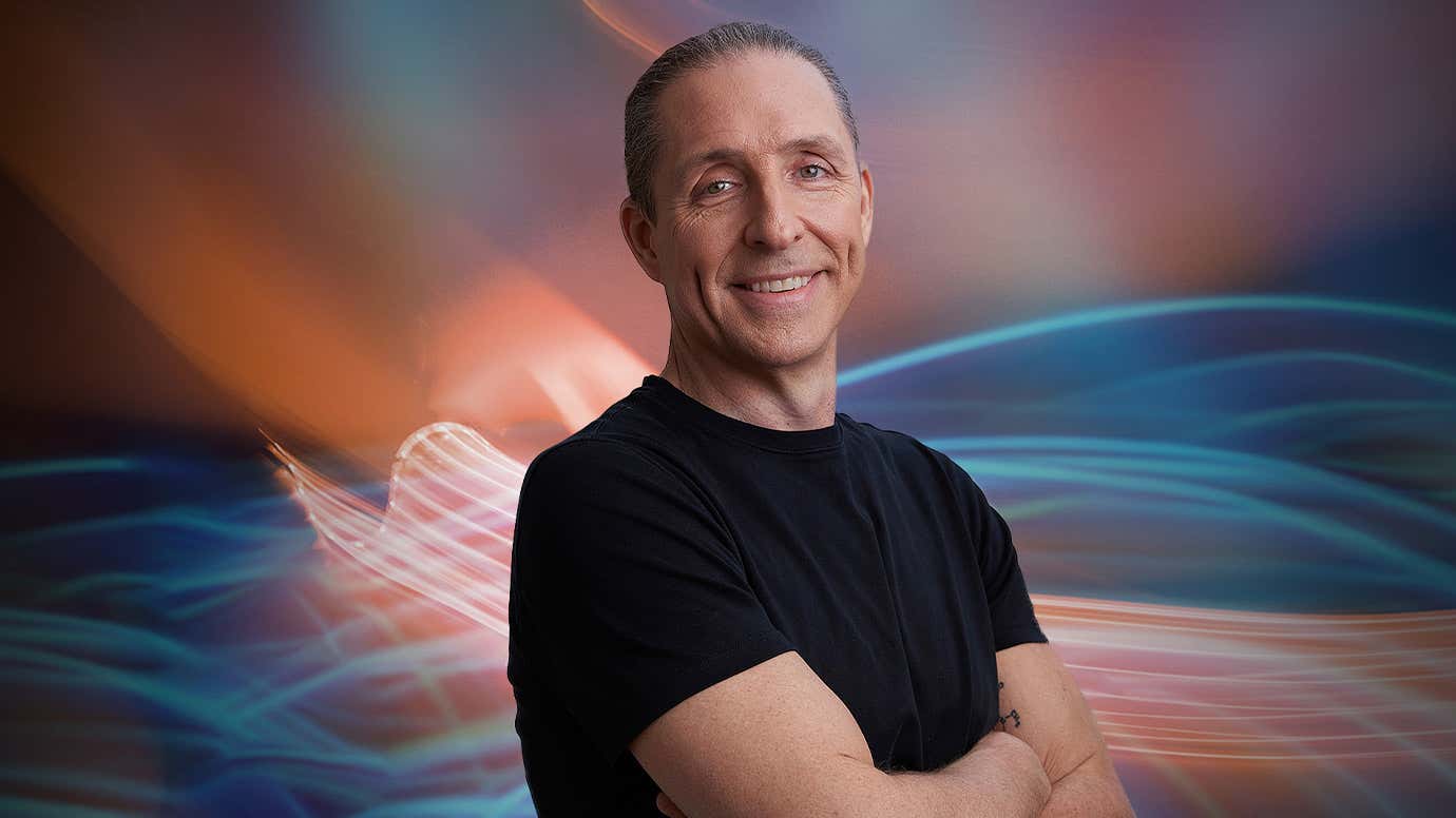 12x live trainings with an AI expert