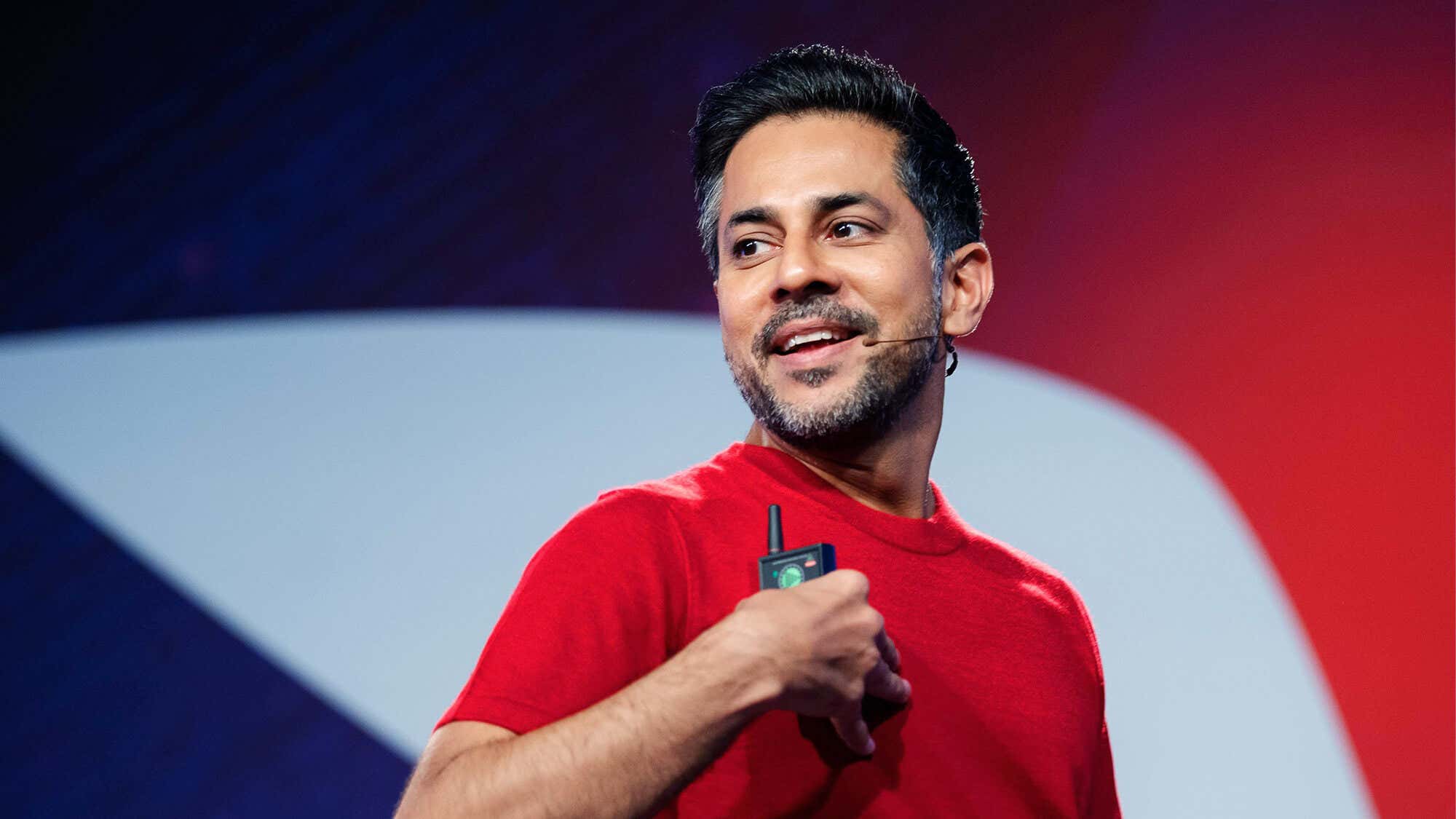 Vishen on stage speaking