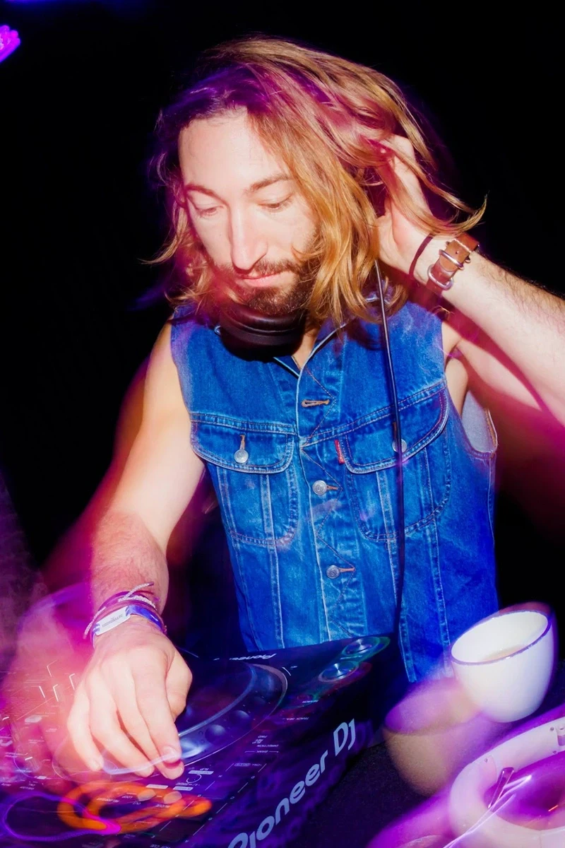 DJ Vic Halley